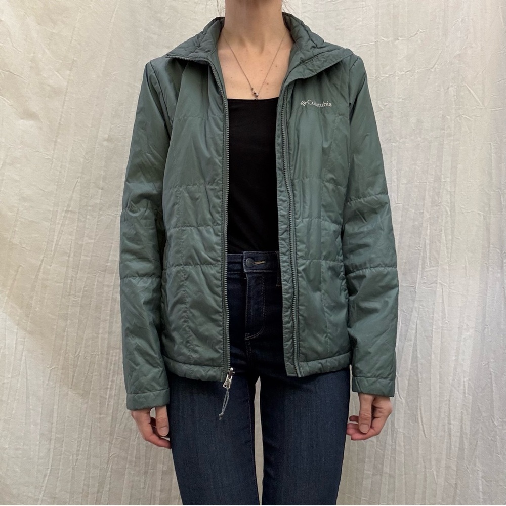 Columbia‎ women’s lightweight green thermal coil jacket